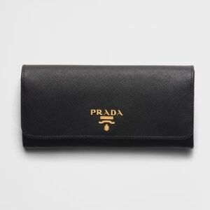 Prada Wallet on chain